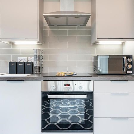 Apartmán Pass The Keys Luxurious 1Br Apt In Prime Location With Top Amenities Belfast Exteriér fotografie